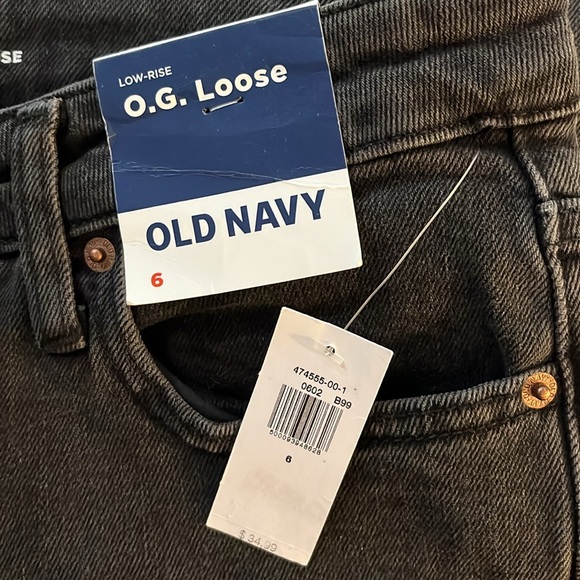 Old Navy Low Rise O.G. Loose Jeans - Picture 5 of 7